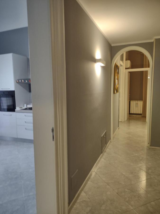 Central Apartment A Due Passi Dal Porto Palermo Exterior foto